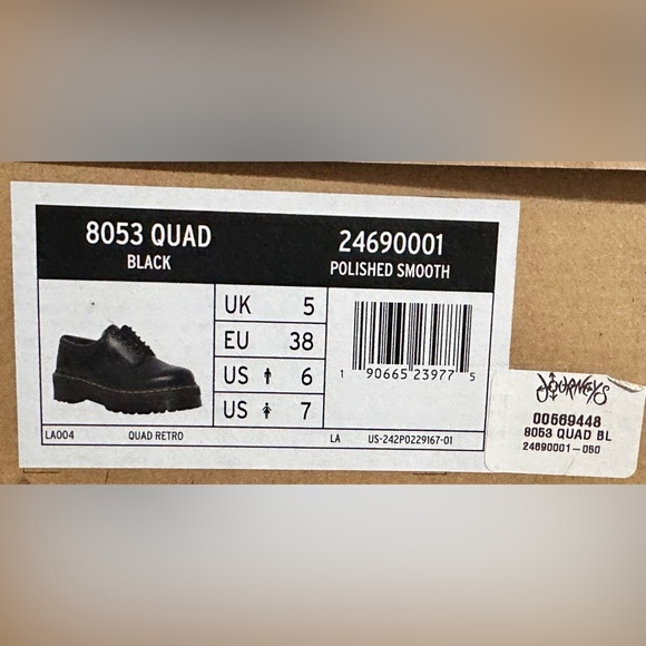 Dr. Martens 8053 5-Eye Platform Casual Shoe - Black - Picture 3 of 5